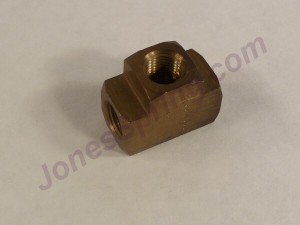 1/8 FEM PIPE TEE